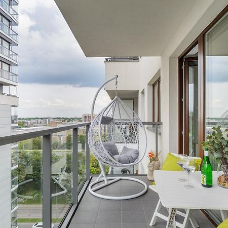 Modern Studios Near Arkadia Center Варшава Экстерьер фото